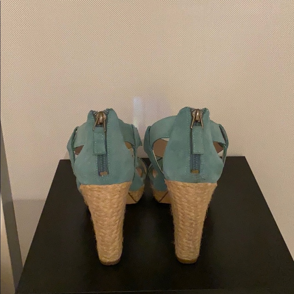 Shoes - Picture 3 of 3